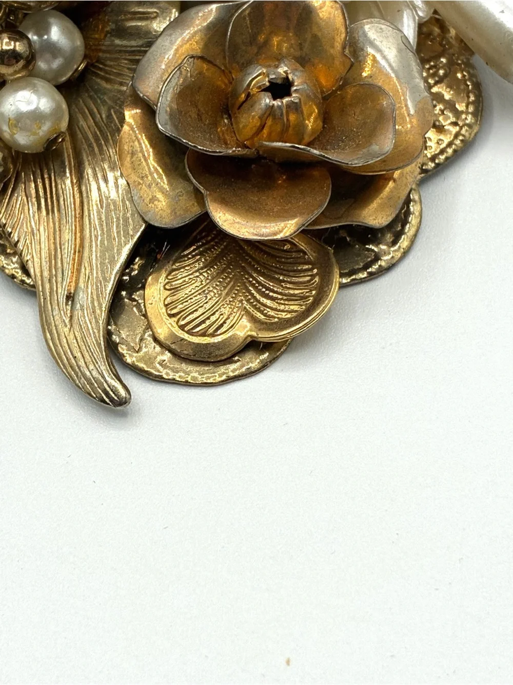 Vintage Unique Gold Tone Floral Brooch Faux Pearl Cluster Statement Pin